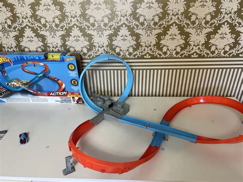 Трек траса hot wheels шалена вісімка сумасшедшая восьмерка грн Іграшки Черкаси на Olx