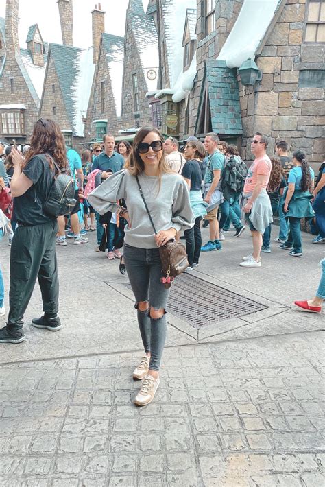 universal studios winter outfit styledjen universal studios outfit