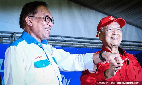 Mahathir Tak Layak Cakap Soal Balas Budi Setpol Anwar