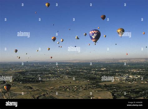 Flying In A Hot Air Balloon Albuquerque New Mexico Stock Photo Alamy