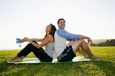 7 Things You Need To Know Before Dating A Candid Girl Image 1