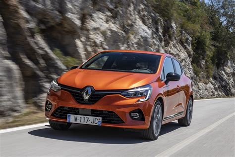 Renault Clio 16 E Tech 140hp Rs Line Auto Autocritica