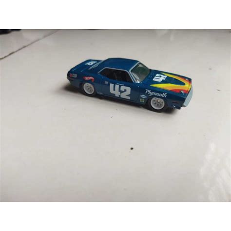 Hot Wheels Premium Team Transport Fiat Abarth Plymouth Aar Cuda Chevelle Shopee Malaysia