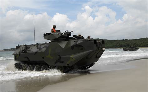 Usmc Amphibious Assault Vehicle P7a1 Defence Forum And Military Photos Defencetalk