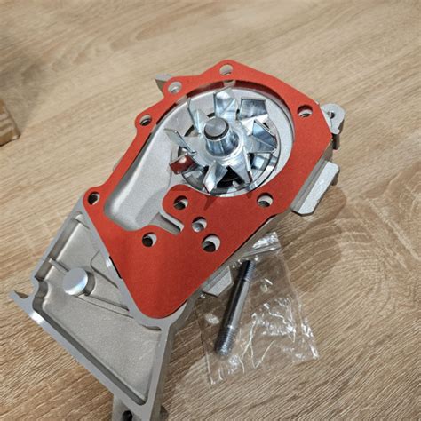 Помпа водяная (К4М-K4J) 1.4-1.6 16 кл.16V 82-107 л.с. K7J c 10- 8 кл ...