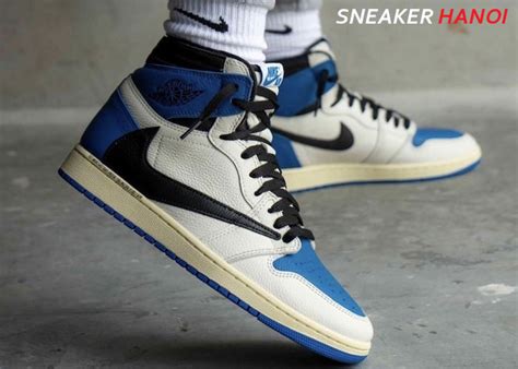 Top đôi giày HOT TREND nhất năm bạn nên sở hữu