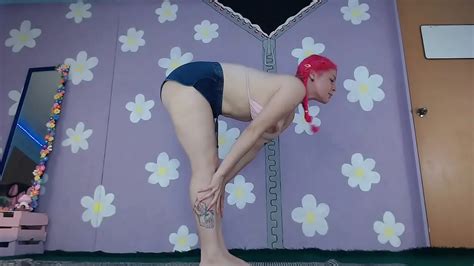 Work Out Yoga Nip Slip Big Tits Latina Xnxx