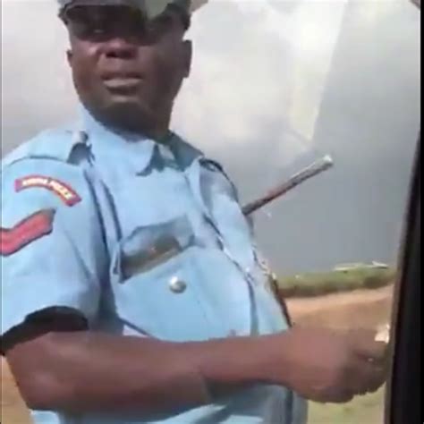 Traffic Officer Caught Soliciting For Bribe From Ugandan Identified