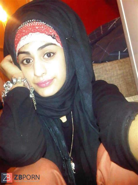 Hijabi Paki Teenager ZB Porn