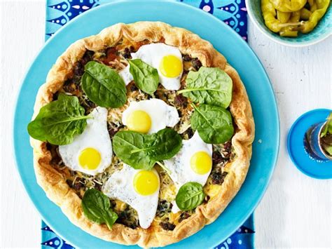 Puff Pastry Quiche With Ground Meat Spinach And Quail Eggs Recipe Hot Sex Picture