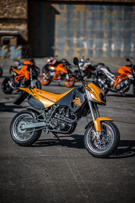 Ktm Duke Anos De Naked Pura Motonews Andar De Moto Brasil