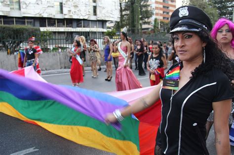 Comunidades de Población en Resistencia C P R Urbana Marcha del Orgullo Gay Lesbico
