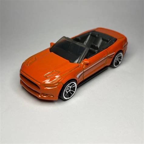 Hot Wheels 2015 Ford Mustang GT Convertible Shopee Brasil