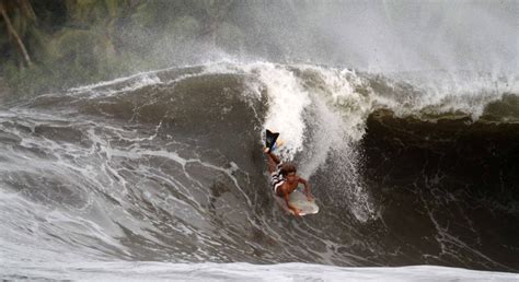 Surfing in Costa Rica: The Surf Spots You Cannot Miss - BookSurfCamps.com