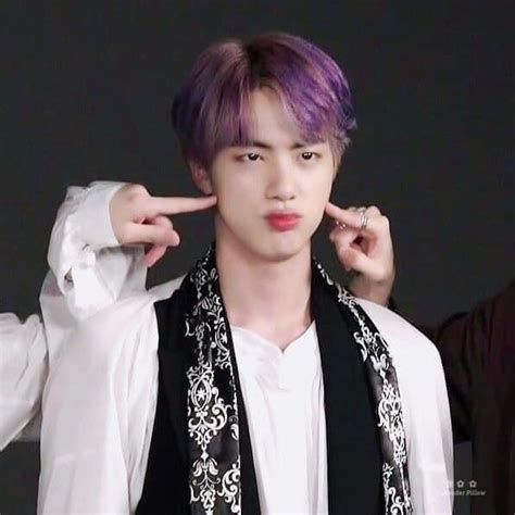 Pin de safia ୨୧ en bts Kim seokjin Fotos de perfil Jin