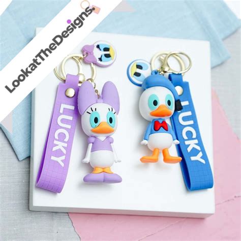 Jual Gantungan Kunci 3d Donald And Daisy Duck Couple Gantungan Keychain Karakter Couple Pasangan