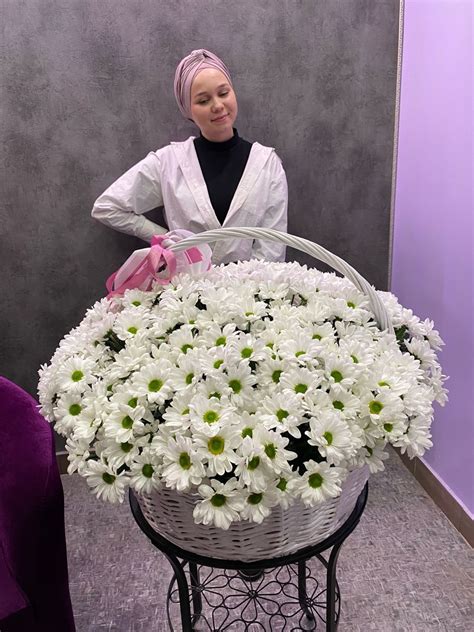 Корзина ромашек Казань | Цветочные букеты, Ромашки, Цветочные корзины
