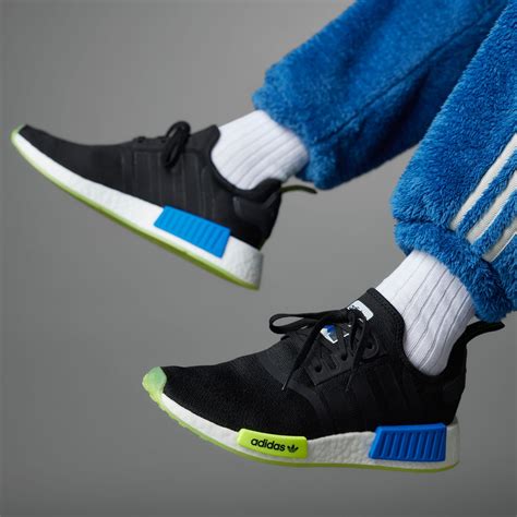 adidas NMD_R1 - أسود