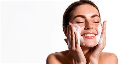 Антивозрастной крем для лица и возрастной кожи: обзор лучших anti-age