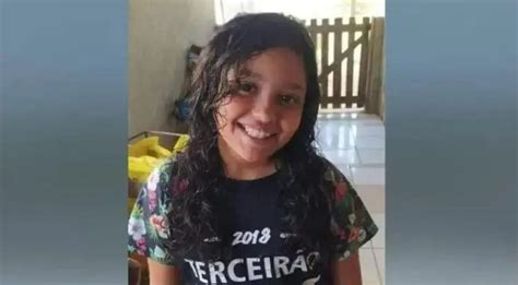 Menina De Anos Morta Pela M E N O Ia Escola H Semanas Metr Poles