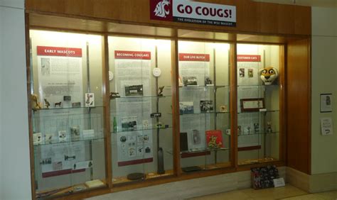 All Over The Map WSU Mascots Squirt Toodles And Butch The Cougar