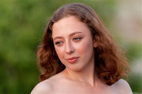 Cute Teen Juniper Naked In Nature Metart Juniper Esenia High Porn Pic