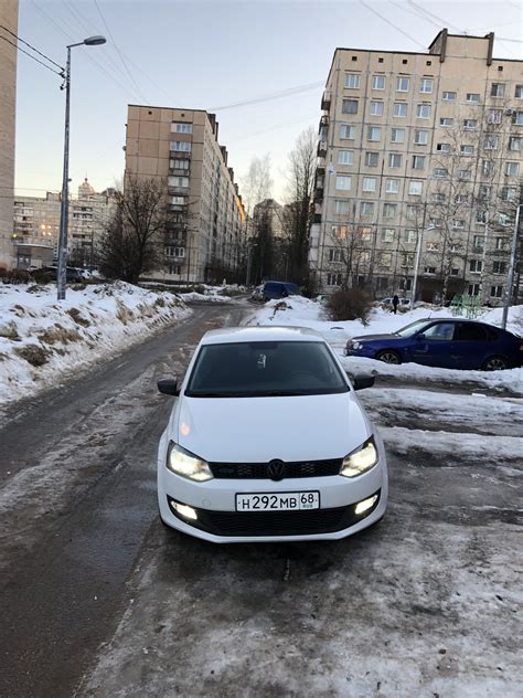 Бампер от polo hatchback — Volkswagen Polo Sedan, 1,6 л, 2013 года ...