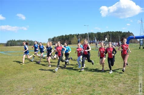 Młodzi biegacze rywalizowali w Biłgoraju bilgorajska pl biegi