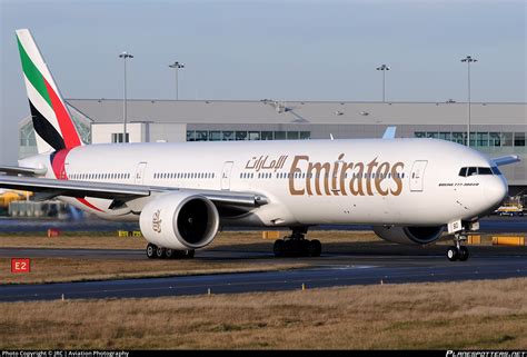 A6 Ebd Emirates Boeing 777 31her Photo By Jrc Aviation Id 156719
