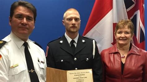 Thunder Bay Police Officer Lauded For Saving A Life Cbc News