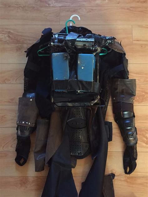 Critters Bounty Hunter Hero Movie Prop Costume Horror Scifi Cosplay