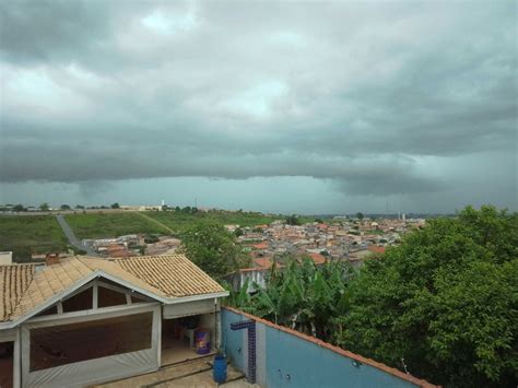 Defesa Civil Alerta Para Risco De Chuvas Fortes No Vale Do Paraíba E