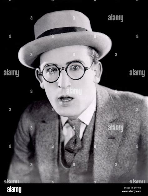 Harold Lloyd Hi Res Stock Photography And Images Alamy