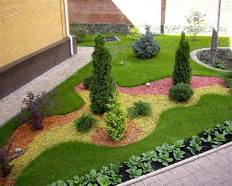 Цветная кора для ландшафтного дизайна (64 фото)