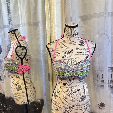 BONGO Swim Nwt Bongo Geometical Patterned Bikini Top Poshmark