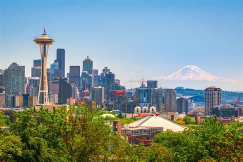 Seattle Washington Usa Downtown Skyline With Mt Rainier Editorial