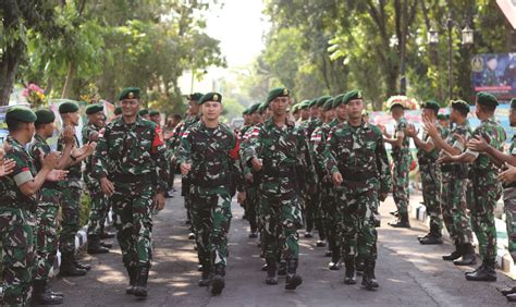 Pelepasan Prajurit Yonarmed 12 Kostrad Untuk Satgas Pamtas RI Malaysia