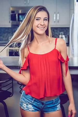 Lexi Teen Sex Amateur Allure