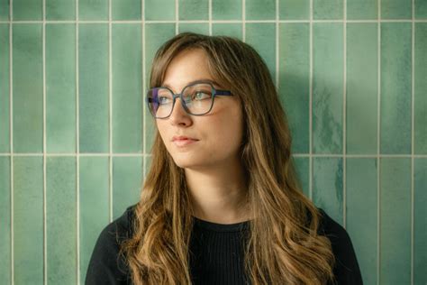 Der perfekte Rahmen für blonde Haare und blaue Augen