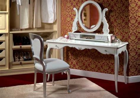 Туалетный столик со складным зеркалом – Туалетные столики трансформеры ...