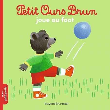 Petit Ours Brun Joue Au Foot De Marie Aubinais