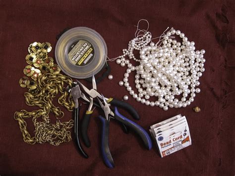 2019-04-30 materials & tools for pearls & belt • fabriholic.com