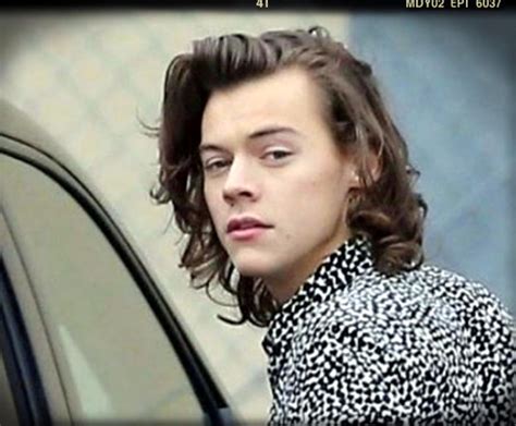 💚 Harry Styles Long Hair Harry Styles Photos Beautiful Long Hair