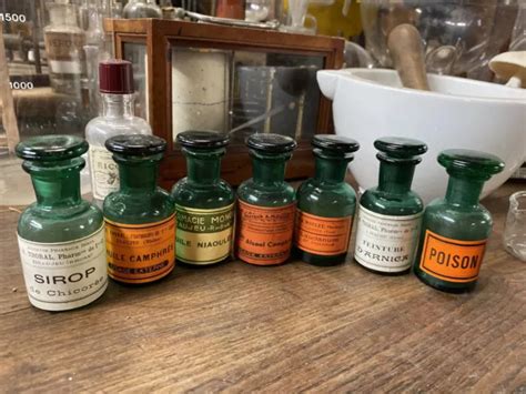 Flacons Pharmacie Anciens Lot De Cabinet De Curiosit D Co Eur