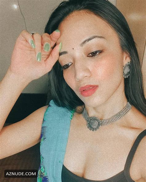 Mishti Basu Hot Pics Collection February AZNude