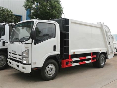 China High Quality Isuzu Cbm Rear Loader Compactor Garbage Truck