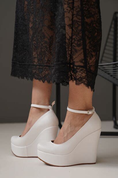 Kad N Nce Topuklu Baretli Tasar M Ayakkab Stiletto Noppa Nude Rugan Ayakkabiate I