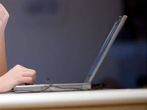 Bc Teacher Suspended After Accidentally Displaying Porn In Class Vancouver Sun