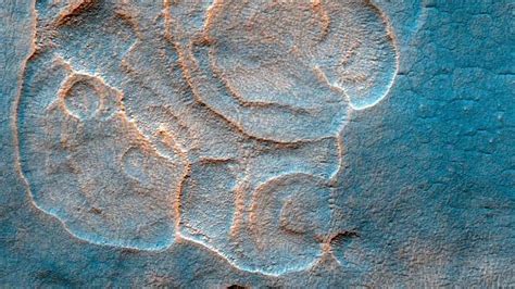 Check Out The Strange Polygons Photographed By Nasa On Mars Where Did They Come From World