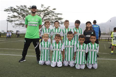 Escuela De F Tbol Atl Tico Nacional